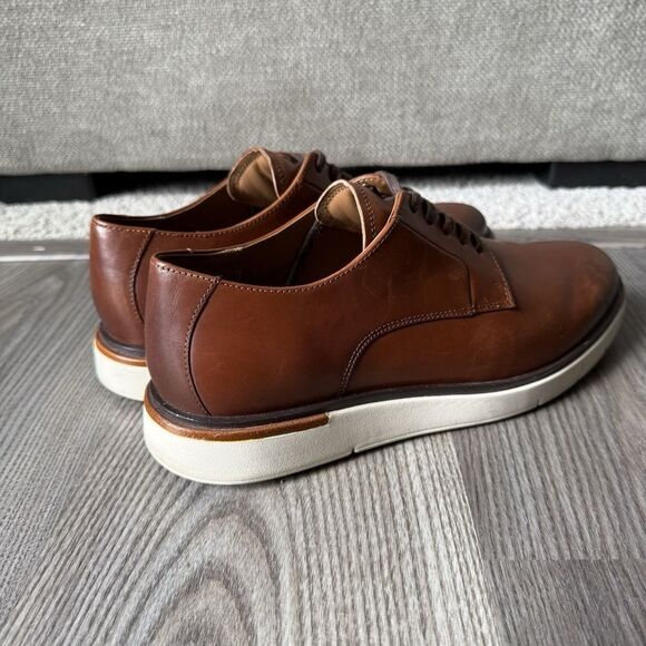 Allen Edmonds \